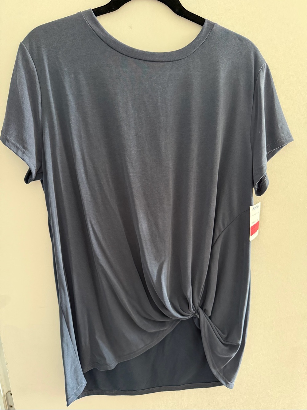 Green Envelope Women’s Blue Twist-Front Short Sleeve Top